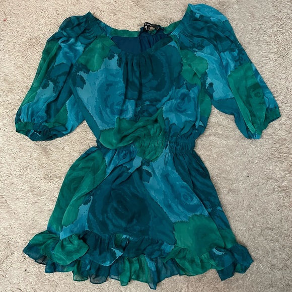 Off shoulder “Boho” long sleeve chiffon dress in a Stunning floral print - Picture 2 of 5